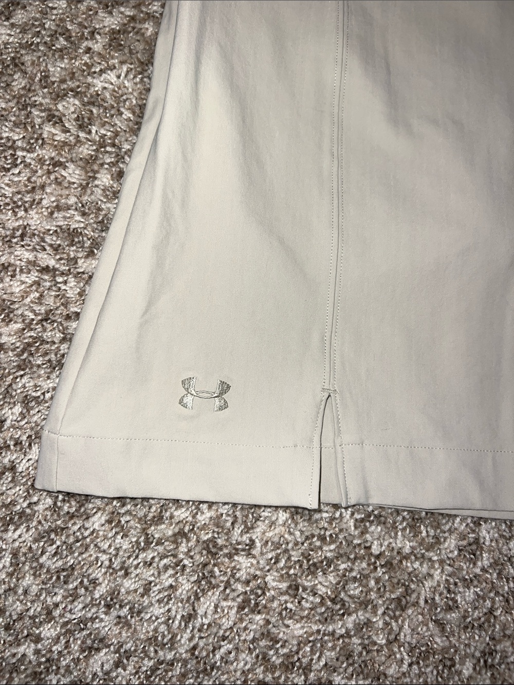 NWT! Under Armour Relaxed Fit Khaki Performance Golf Skort size 6! - Picture 2 of 16